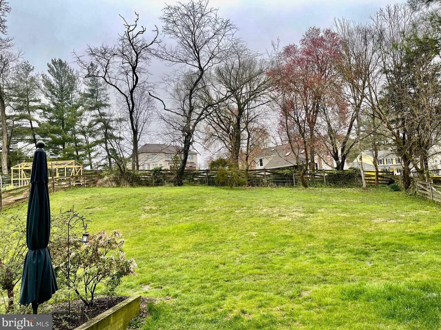 15516 Peach Leaf Ln, Gaithersburg MD  20878-2343 exterior