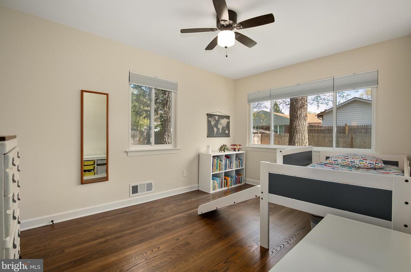 7507 Glenside Dr, Silver Spring MD  20912-7546 exterior