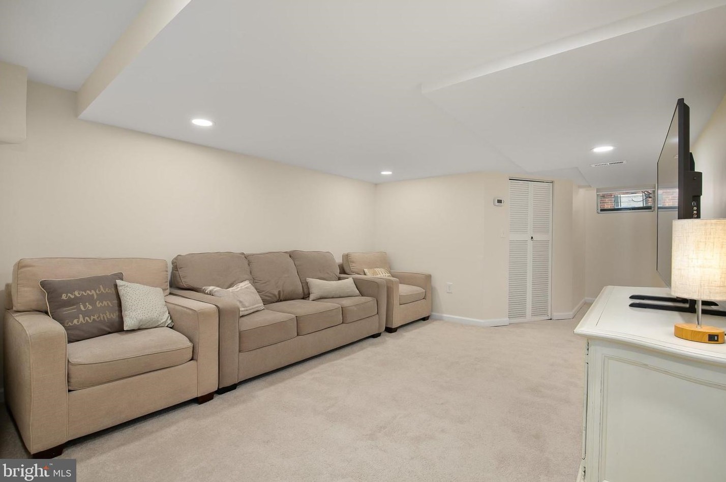 7507 Glenside Dr, Silver Spring MD  20912-7546 exterior