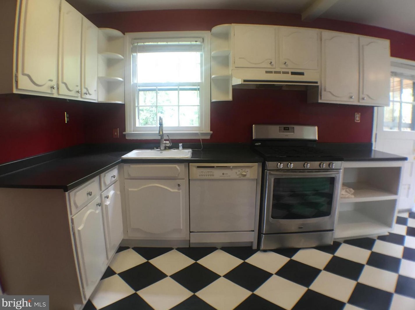 3002 Findley Rd, Kensington, MD 20895