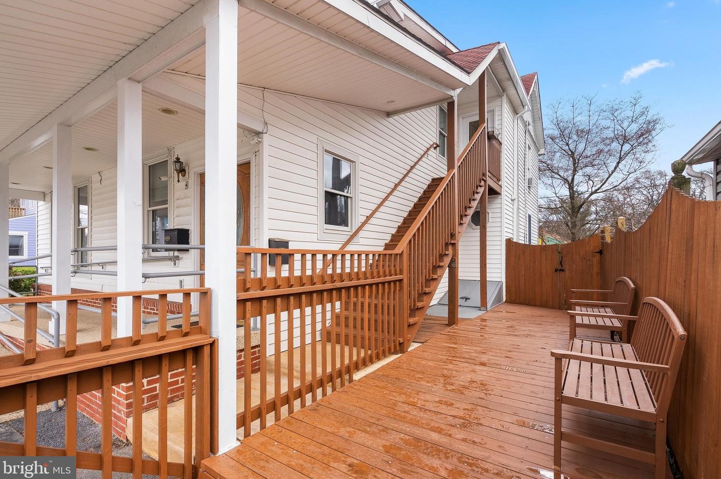 418 Diamond Ave, Gaithersburg MD 20877-2108 exterior