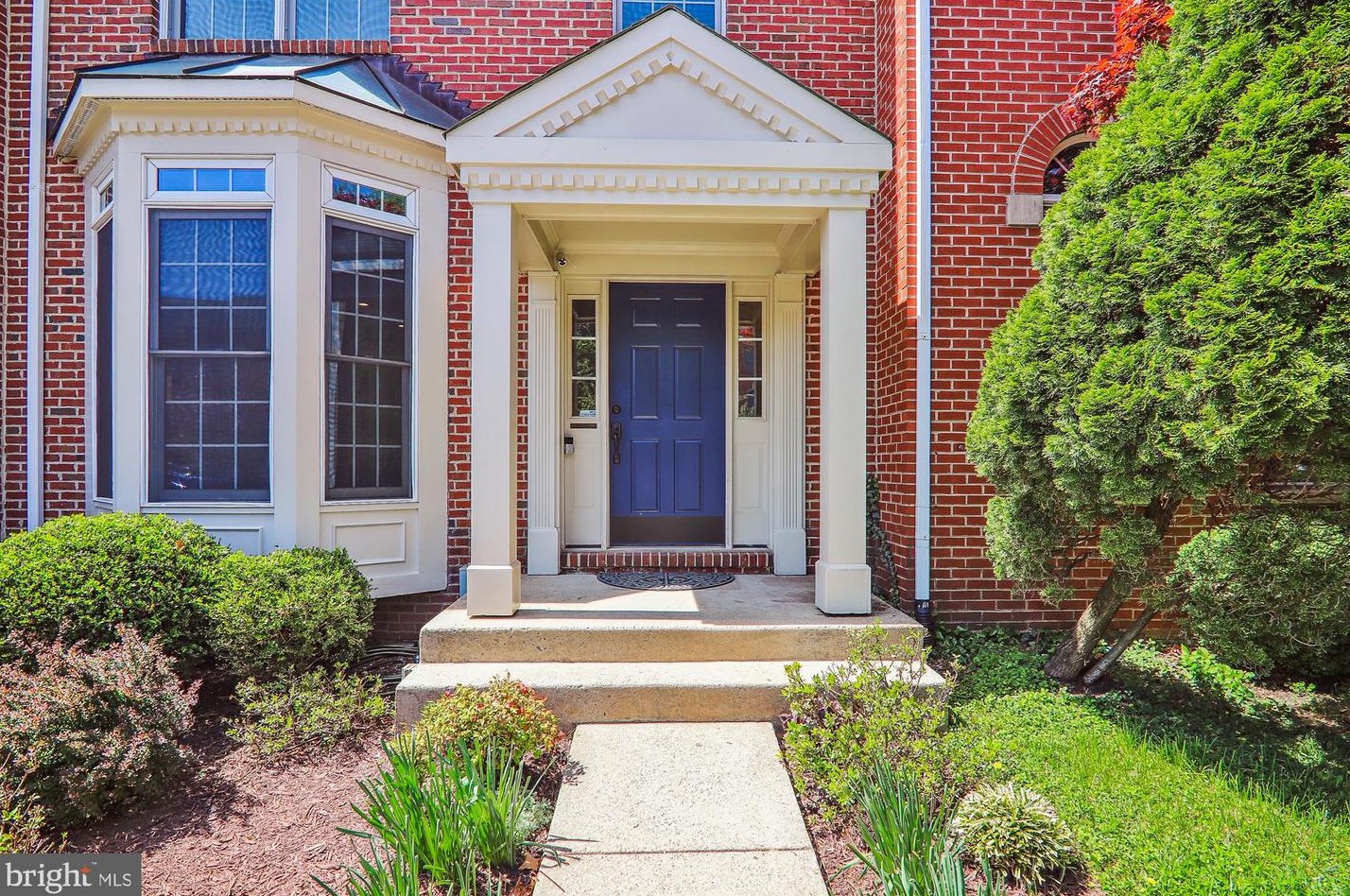 12 Blue Hosta Way, Rockville, MD 20850-2870