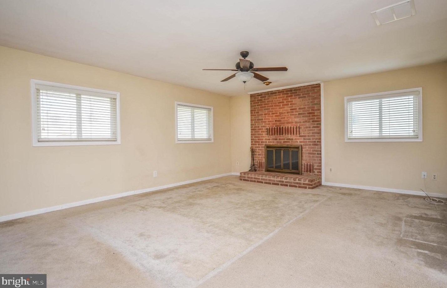 4210 Independence St, Rockville, MD 20853-3822