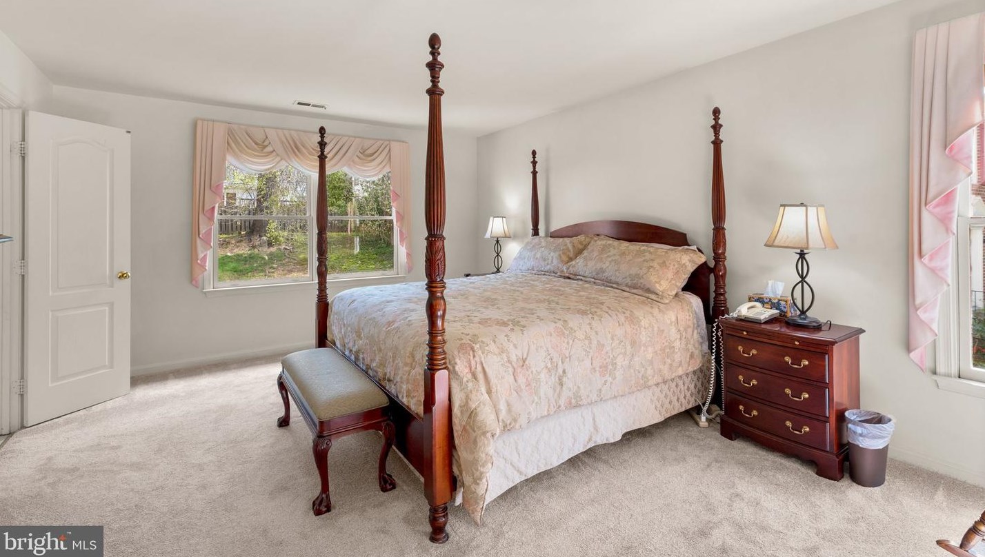 605 Pebble Bch Dr, Silver Spring MD 20904-3574 exterior