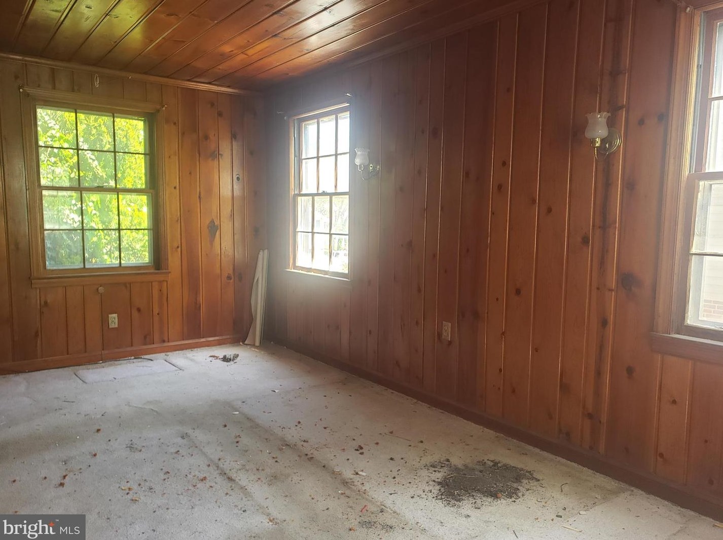 6604 Gude Ave, Silver Spring MD 20912-4827 exterior