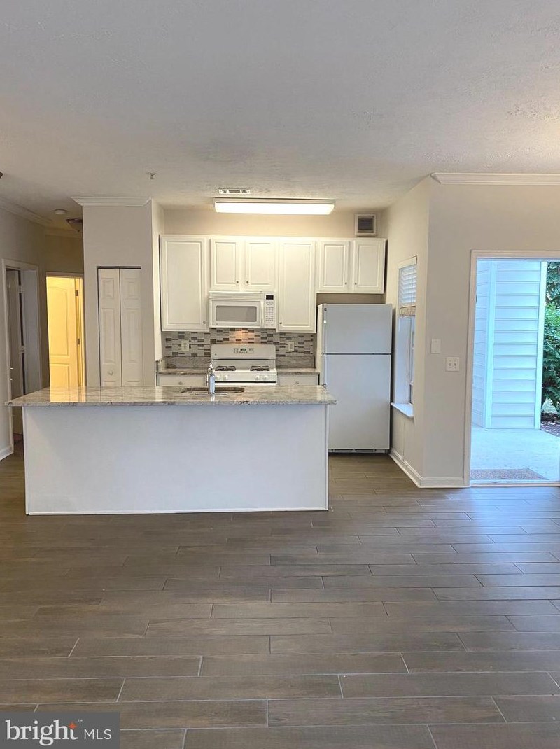 9810 Feathertree Terrace #19, Gaithersburg, MD 20886