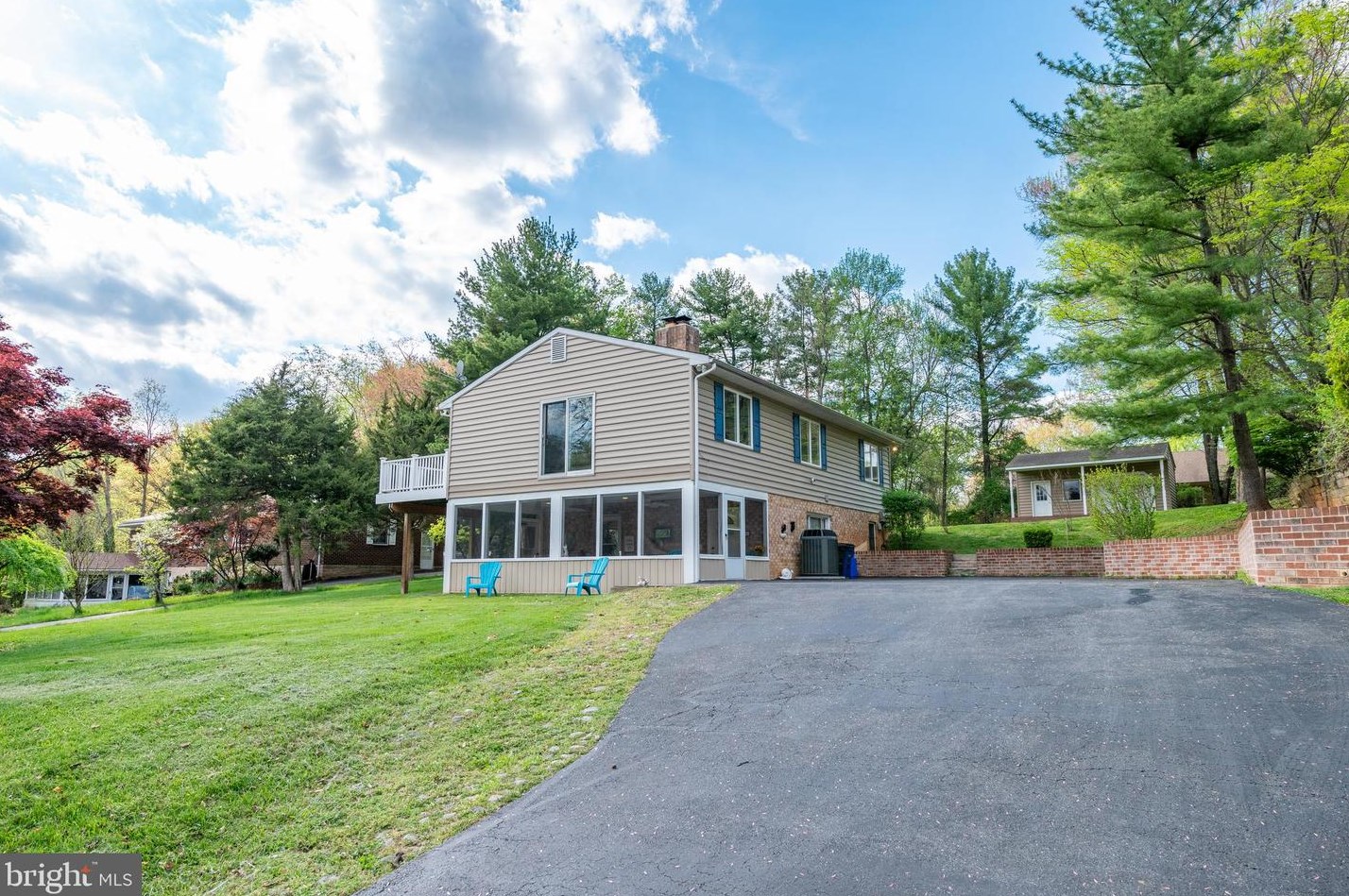 100 Bishopp Dr, Silver Spring, MD 20905