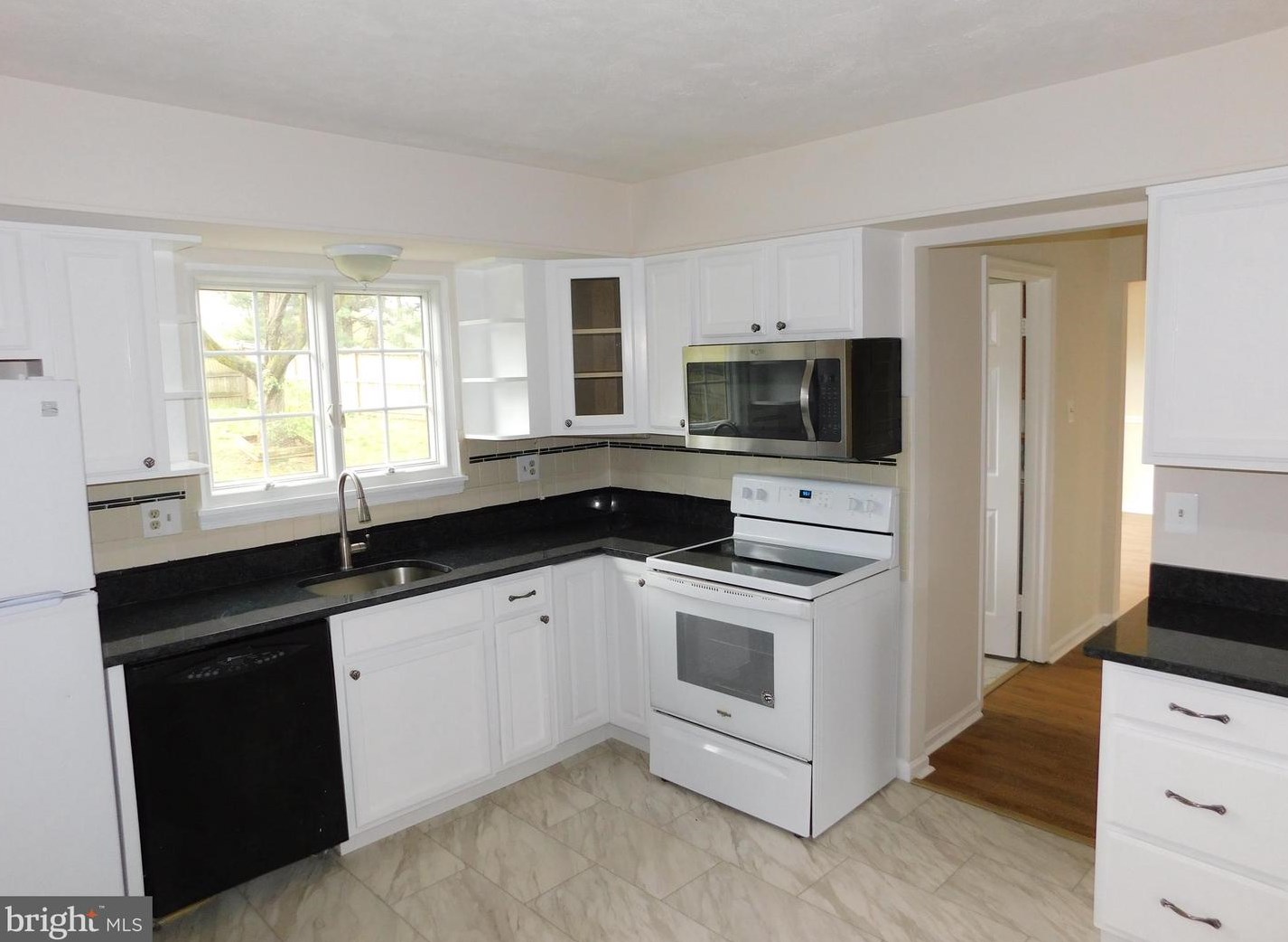 916 Pointer Ridge Dr, Gaithersburg MD  20878-1133 exterior