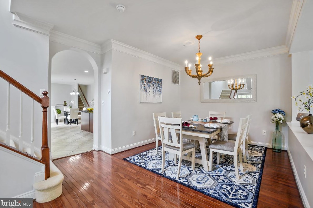 602 Grand Champion Dr, Rockville MD 20850-5970 exterior