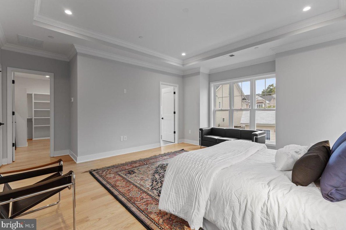 10008 Fleming Ave, Bethesda MD  20814-2118 exterior