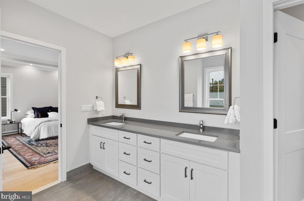 10008 Fleming Ave, Bethesda MD  20814-2118 exterior