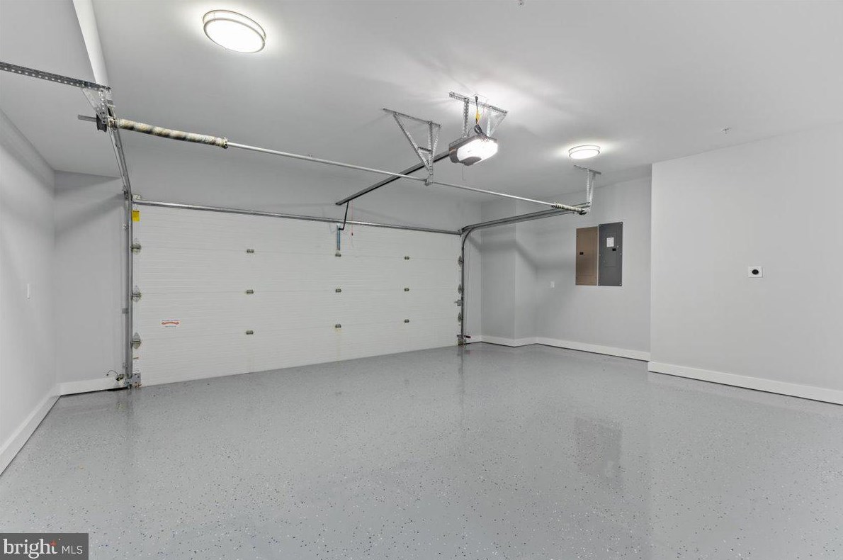 10008 Fleming Ave, Bethesda MD  20814-2118 exterior