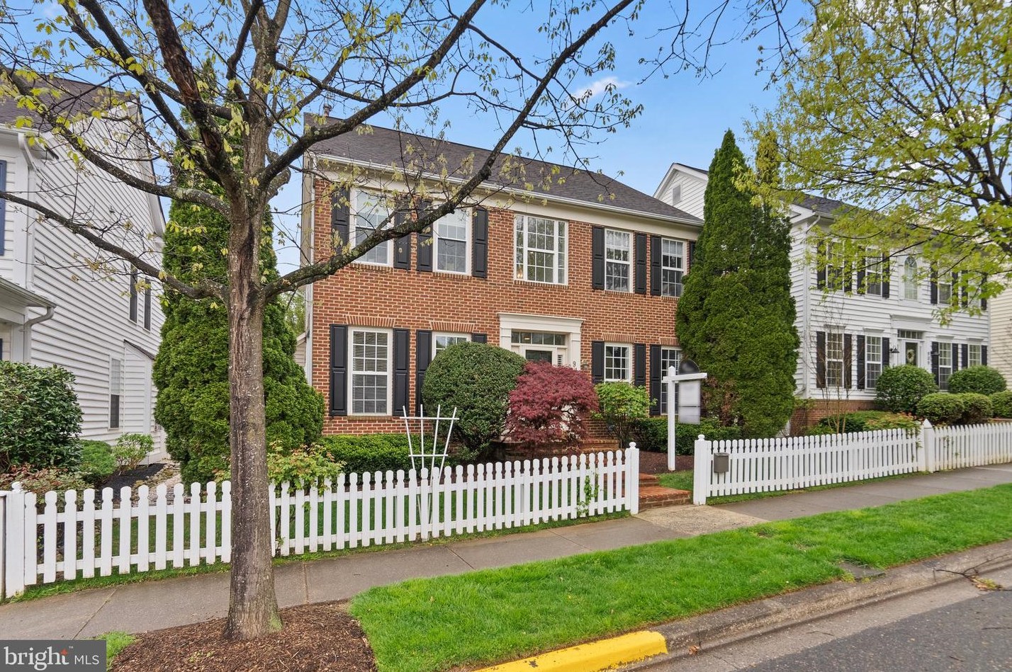 913 Gentlewood St, Gaithersburg, MD 20878-2141
