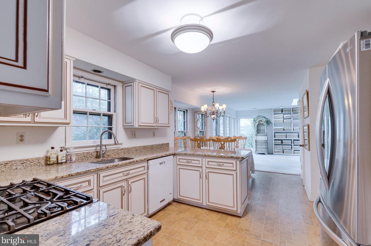 7800 Ivymount Ter, Rockville MD 20854-3753 exterior