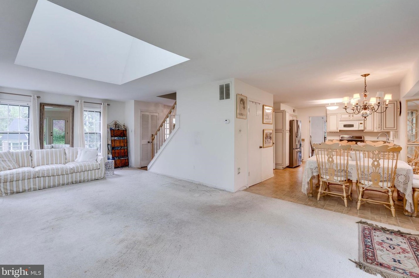 7800 Ivymount Ter, Rockville MD 20854-3753 exterior