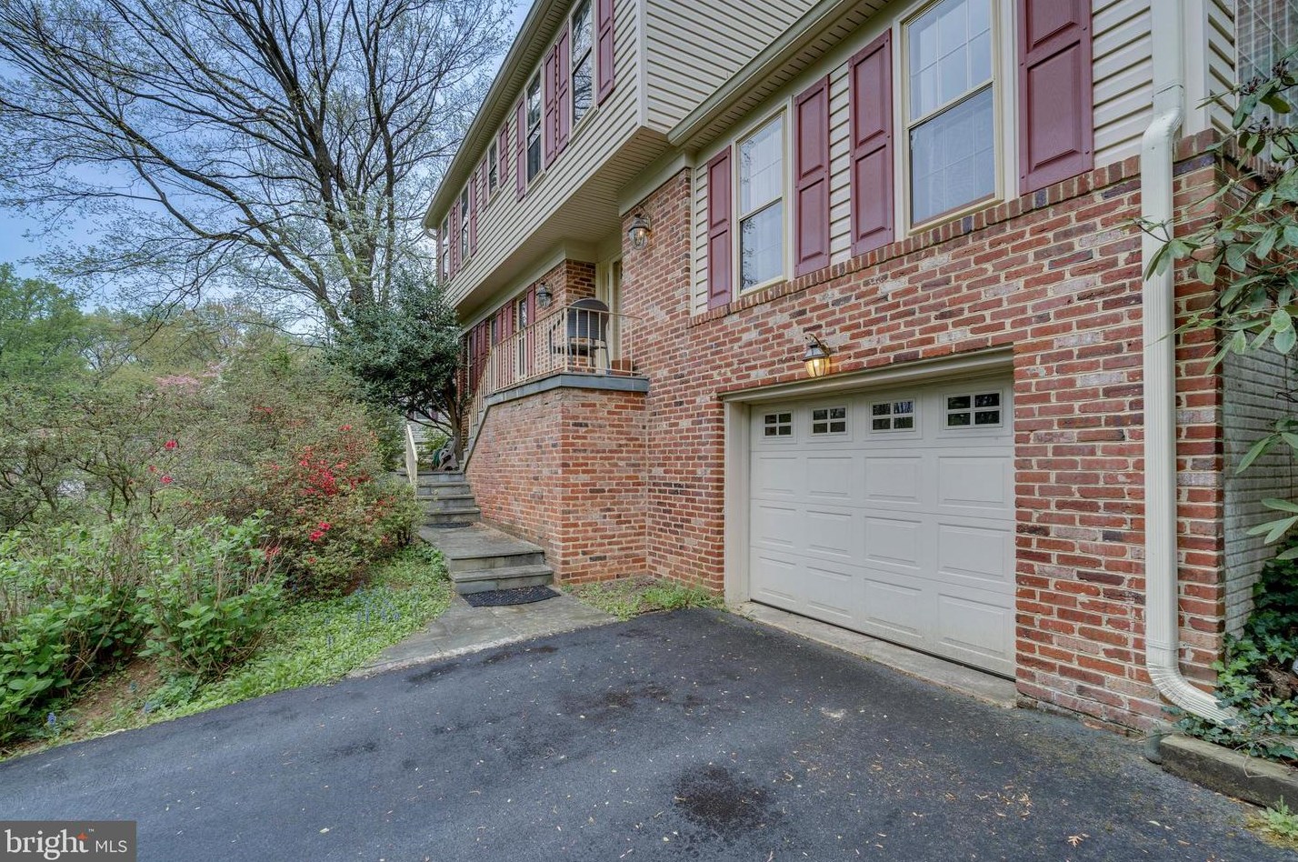 7800 Ivymount Ter, Rockville MD 20854-3753 exterior