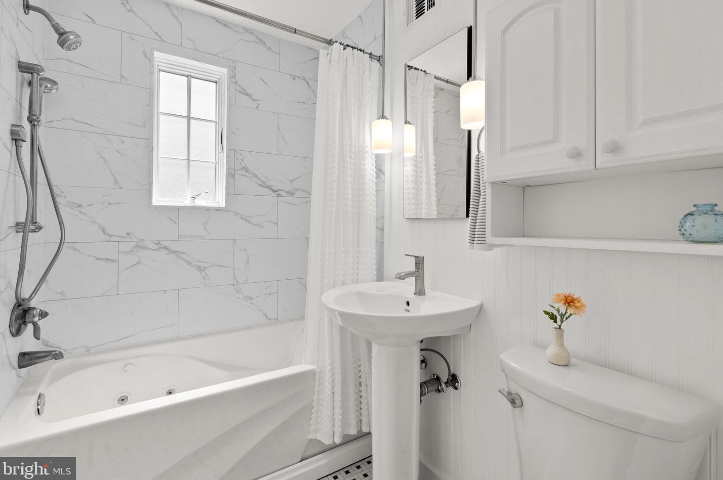 405 Williamsburg Dr, Silver Spring MD 20901-2728 exterior