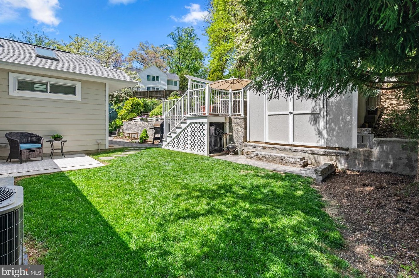 405 Williamsburg Dr, Silver Spring MD 20901-2728 exterior