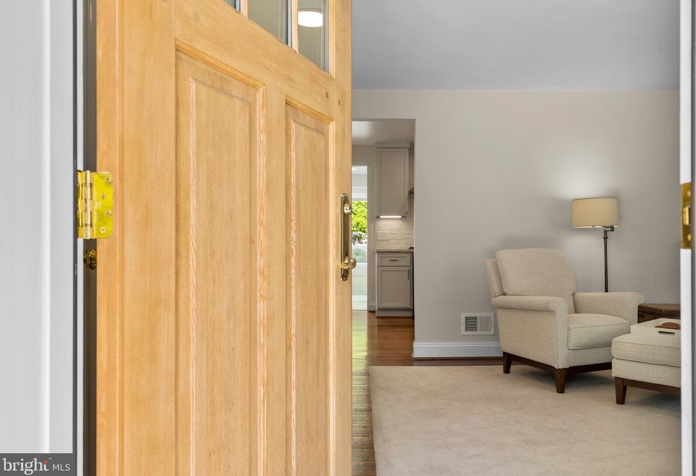 405 Williamsburg Dr, Silver Spring MD 20901-2728 exterior