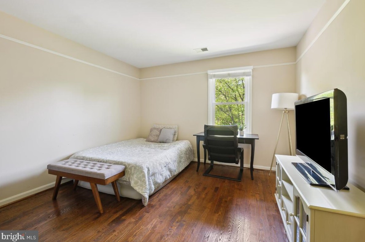 11539 Le Havre Dr, Rockville MD exterior