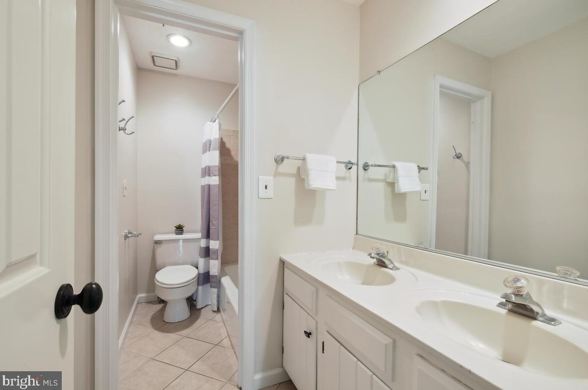 11539 Le Havre Dr, Rockville MD exterior