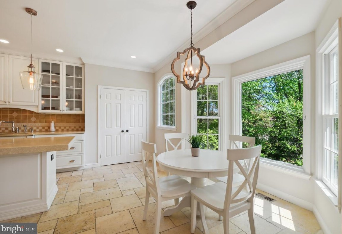 11539 Le Havre Dr, Rockville MD exterior