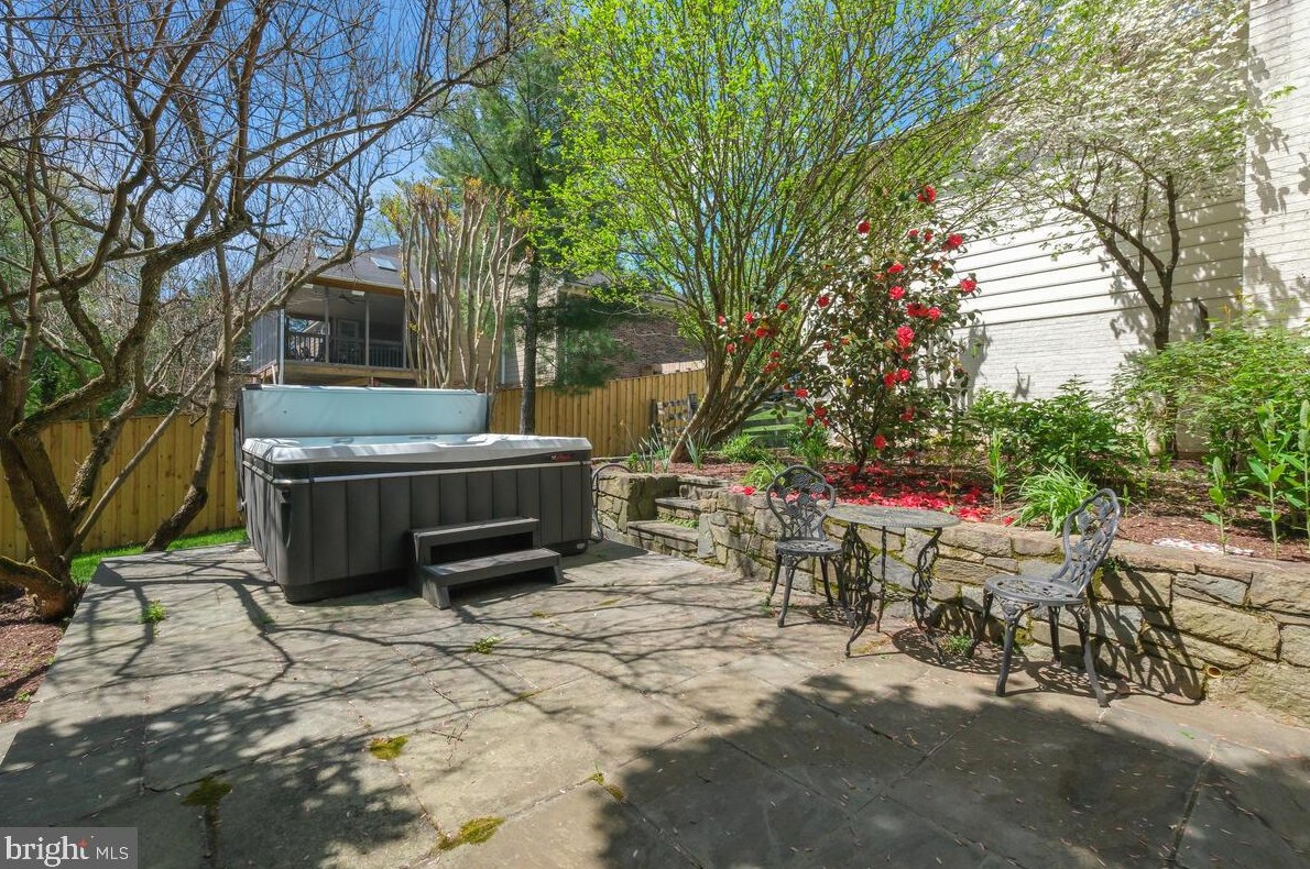 11539 Le Havre Dr, Rockville MD exterior