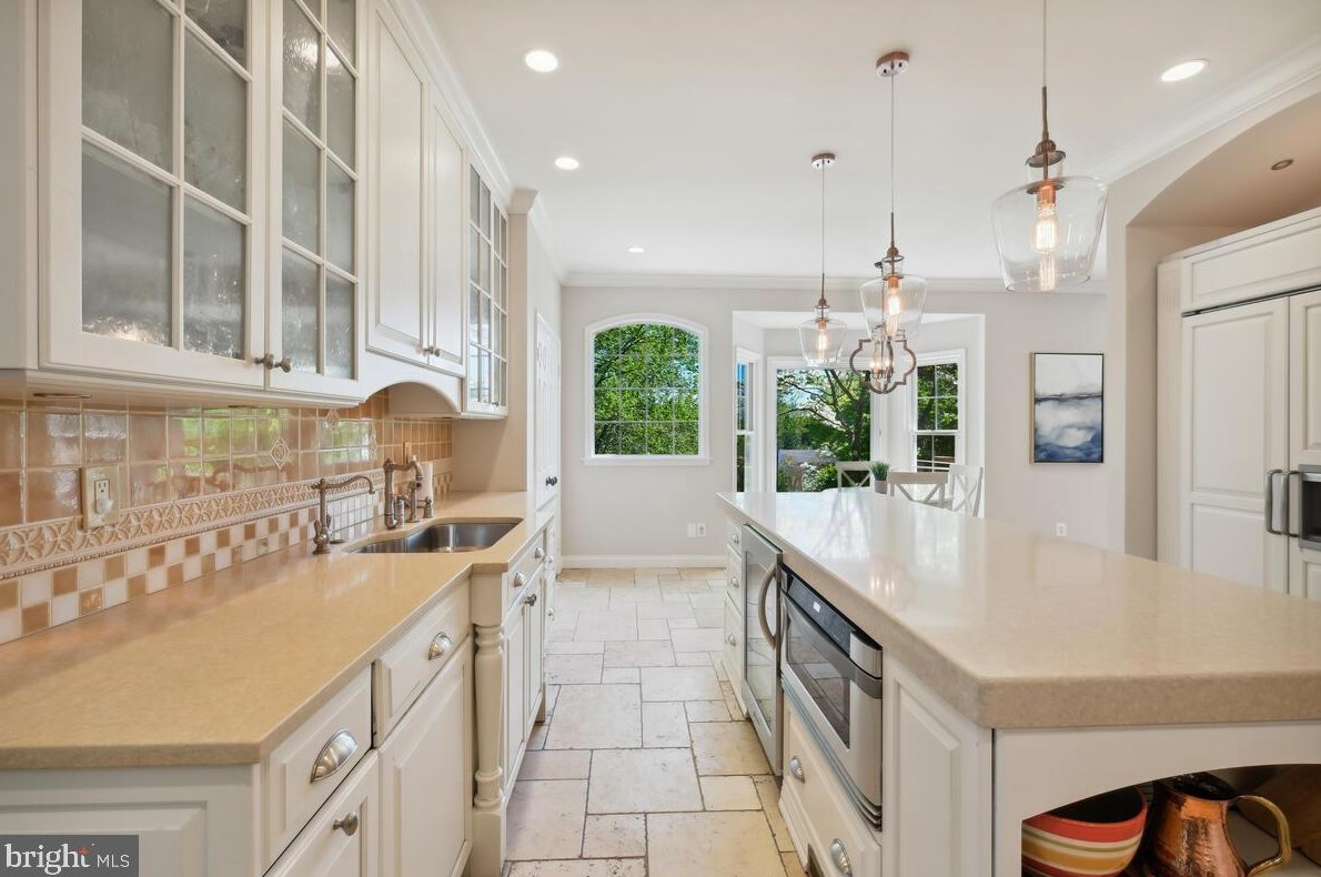 11539 Le Havre Dr, Rockville MD exterior