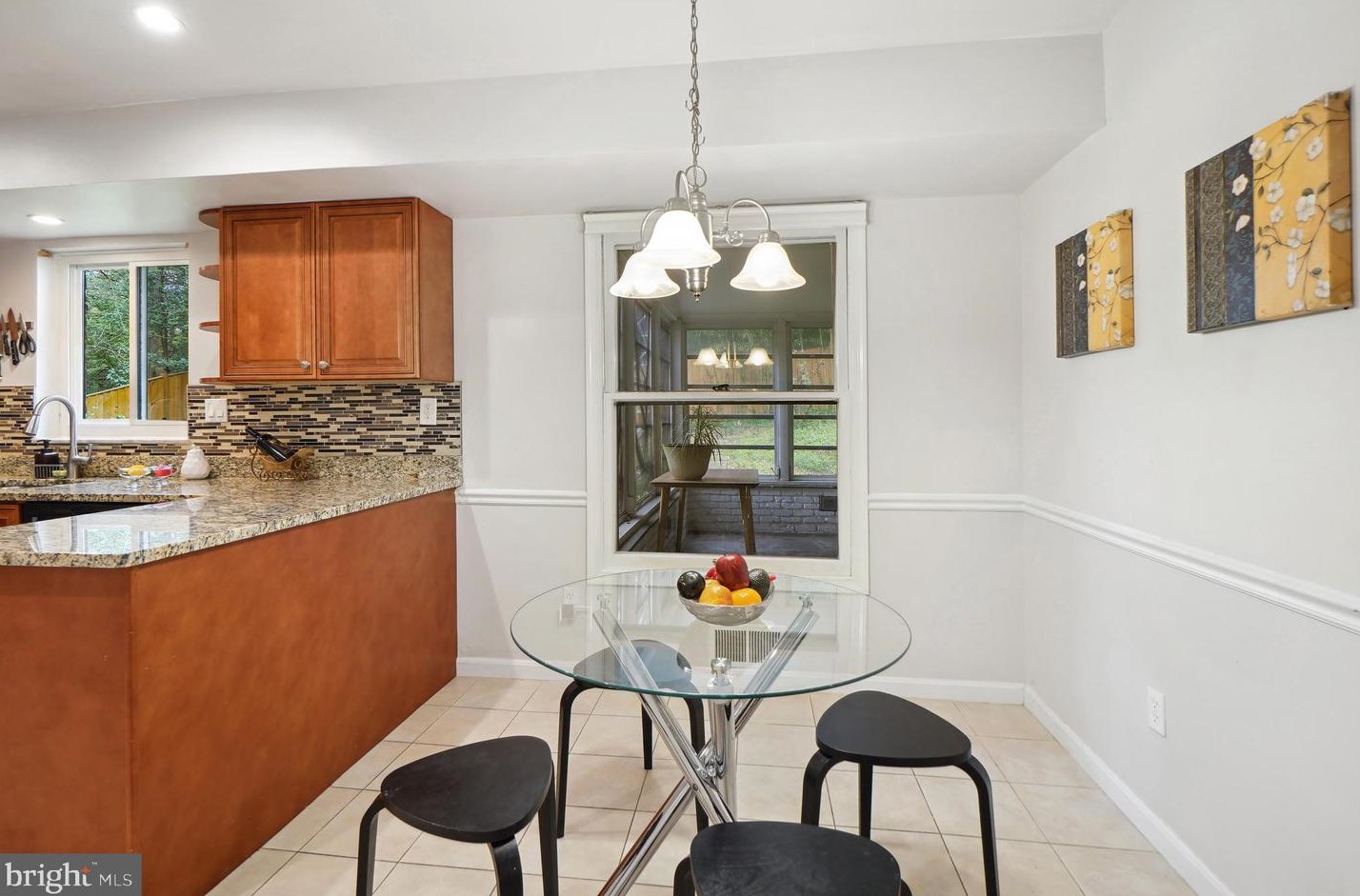 10900 Gainsborough Rd, Rockville MD  20854-2512 exterior