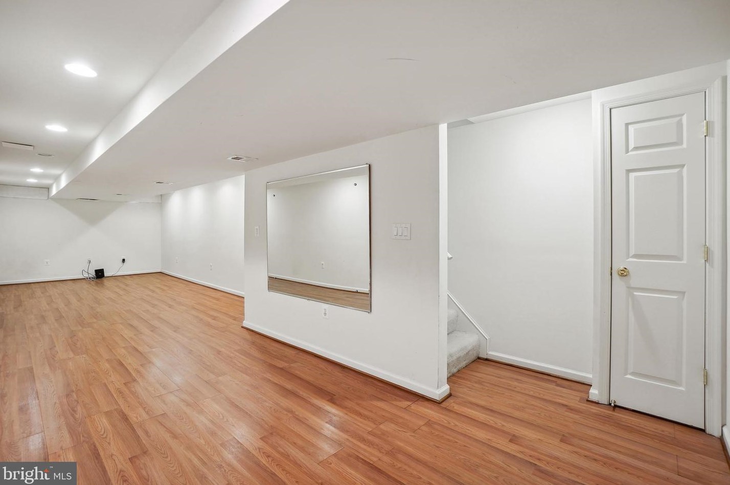 10900 Gainsborough Rd, Rockville MD  20854-2512 exterior