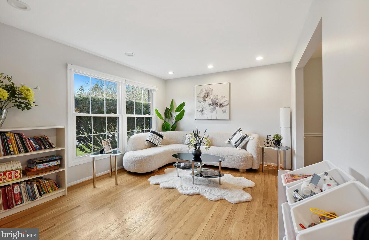 10900 Gainsborough Rd, Rockville MD  20854-2512 exterior