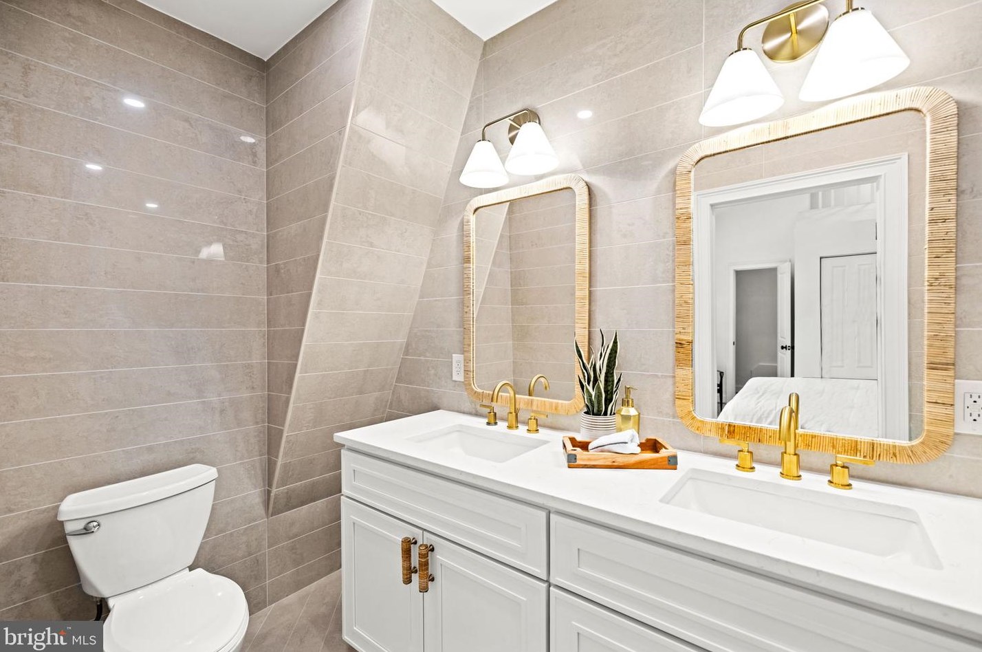 213 Spring Ave, Silver Spring MD 20912-4805 exterior