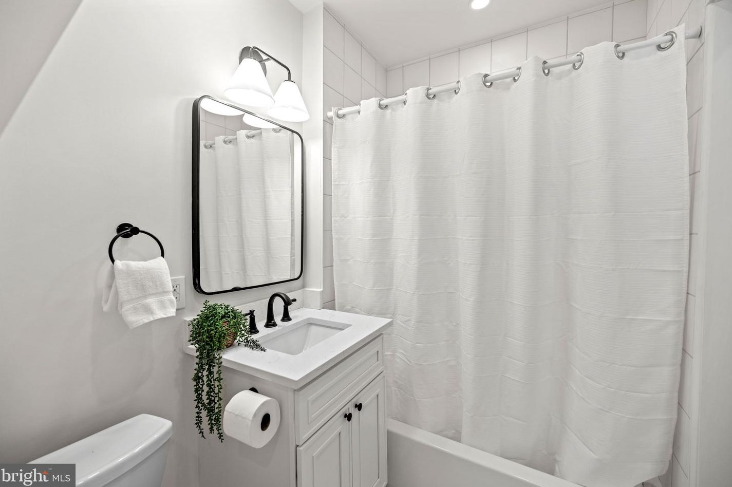 213 Spring Ave, Silver Spring MD 20912-4805 exterior