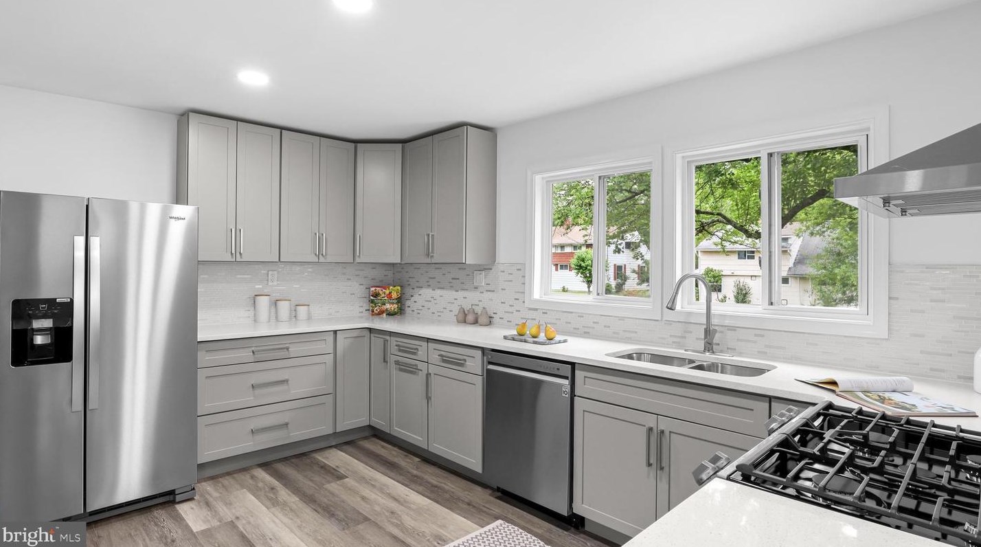 1707 Grandin Ave, Rockville MD 20851-1159 exterior