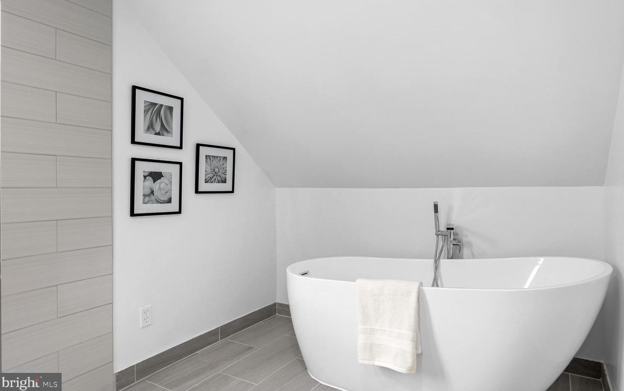 1707 Grandin Ave, Rockville MD 20851-1159 exterior