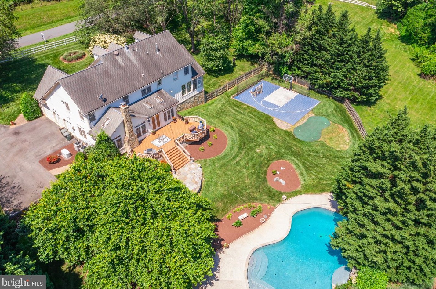 13424 Signal Tree Ln, Rockville, MD 20854-6035