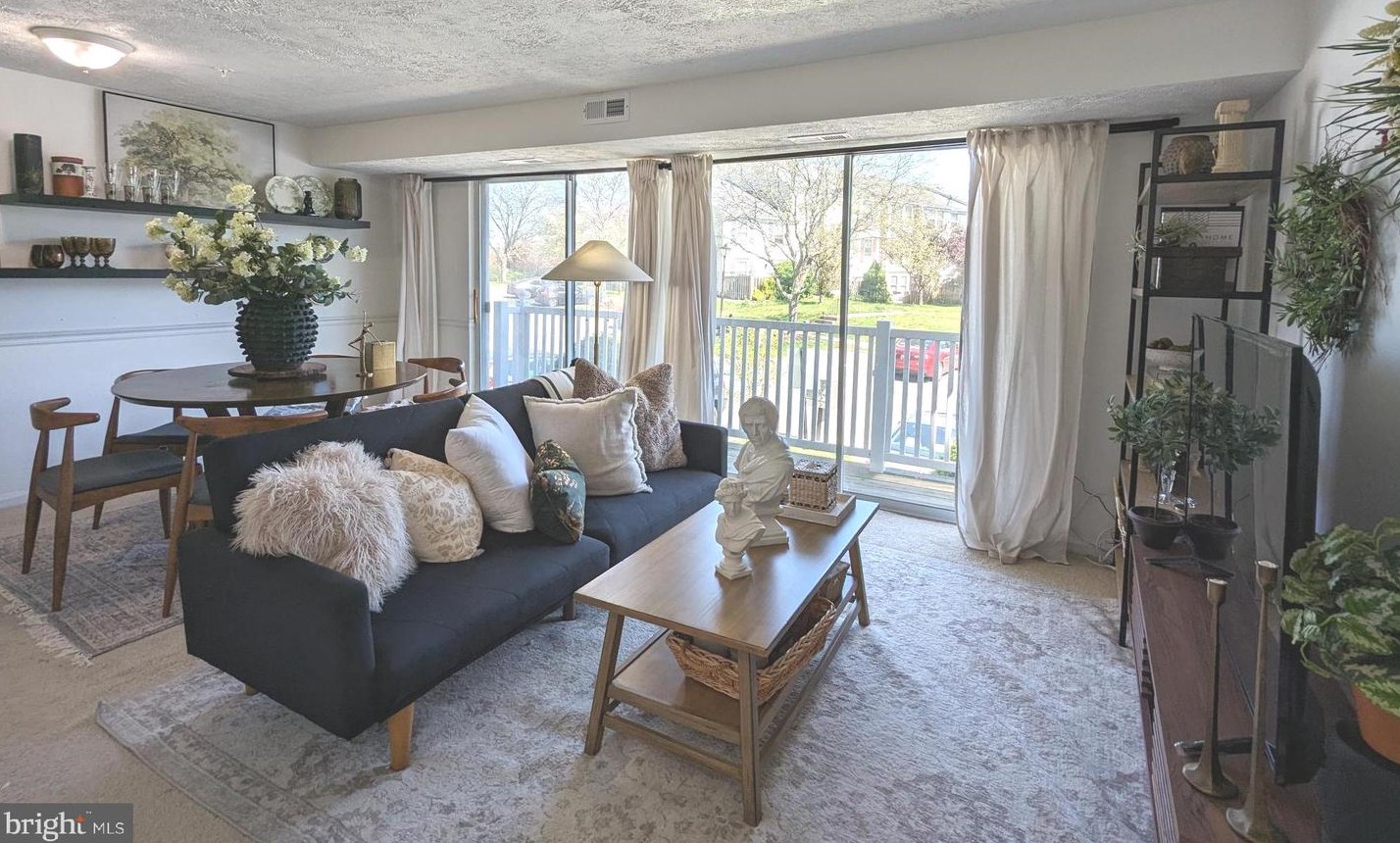 503 Palmtree Dr #8, Gaithersburg, MD 20878