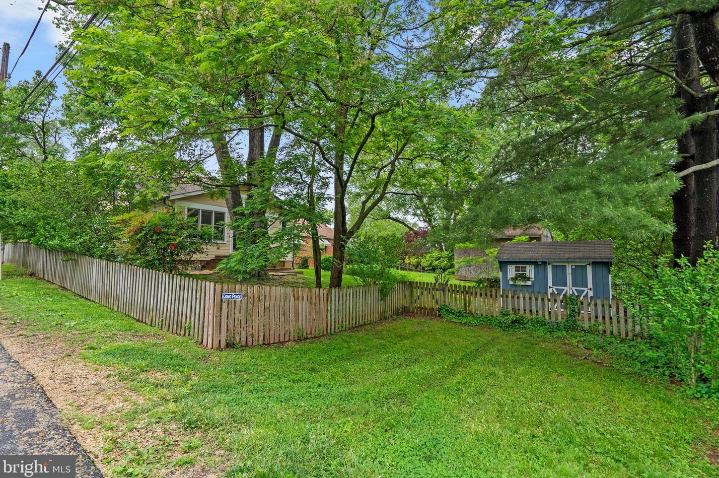 720 Easley St, Silver Spring MD 20910-4587 exterior