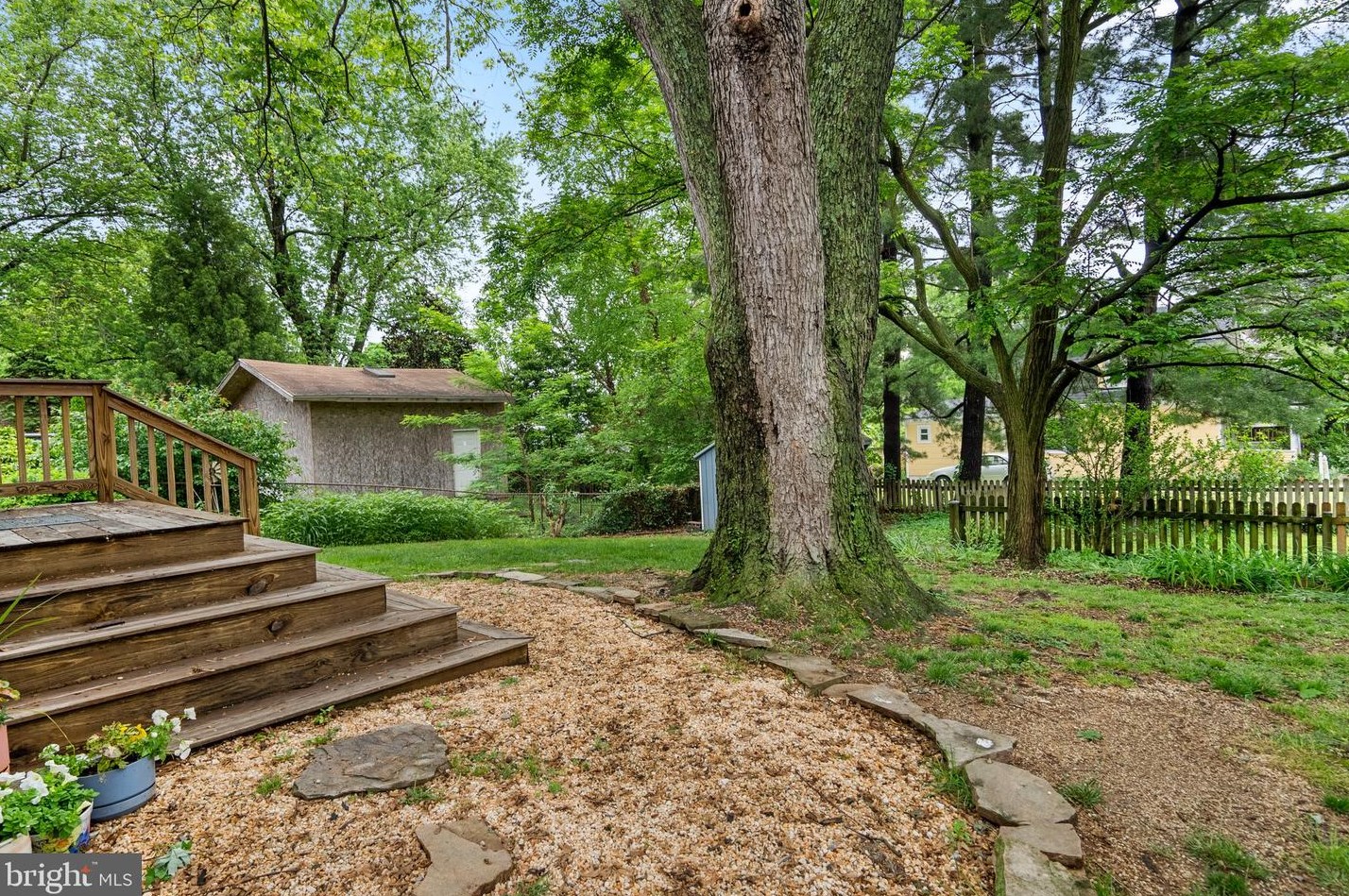 720 Easley St, Silver Spring MD 20910-4587 exterior