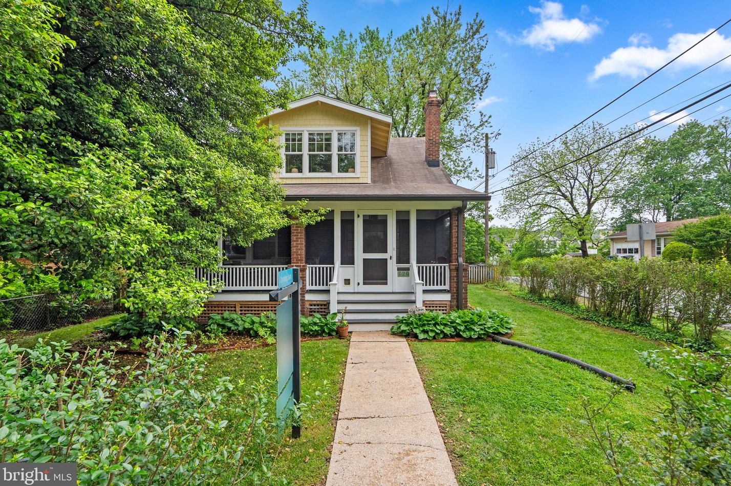 720 Easley St, Silver Spring, MD 20910-4533