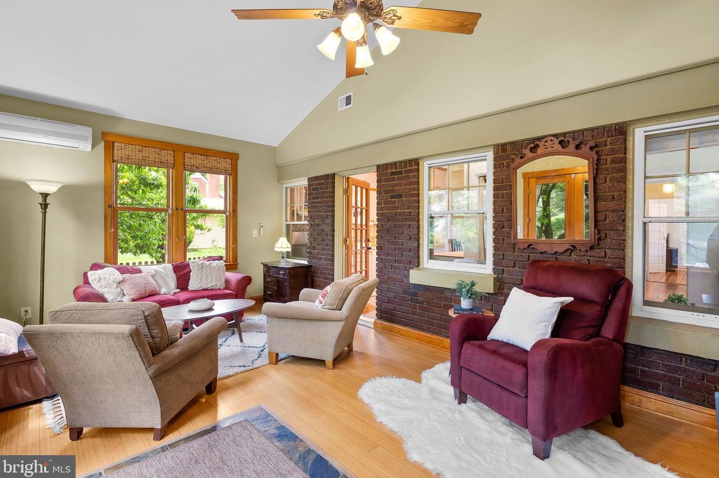 720 Easley St, Silver Spring MD 20910-4587 exterior