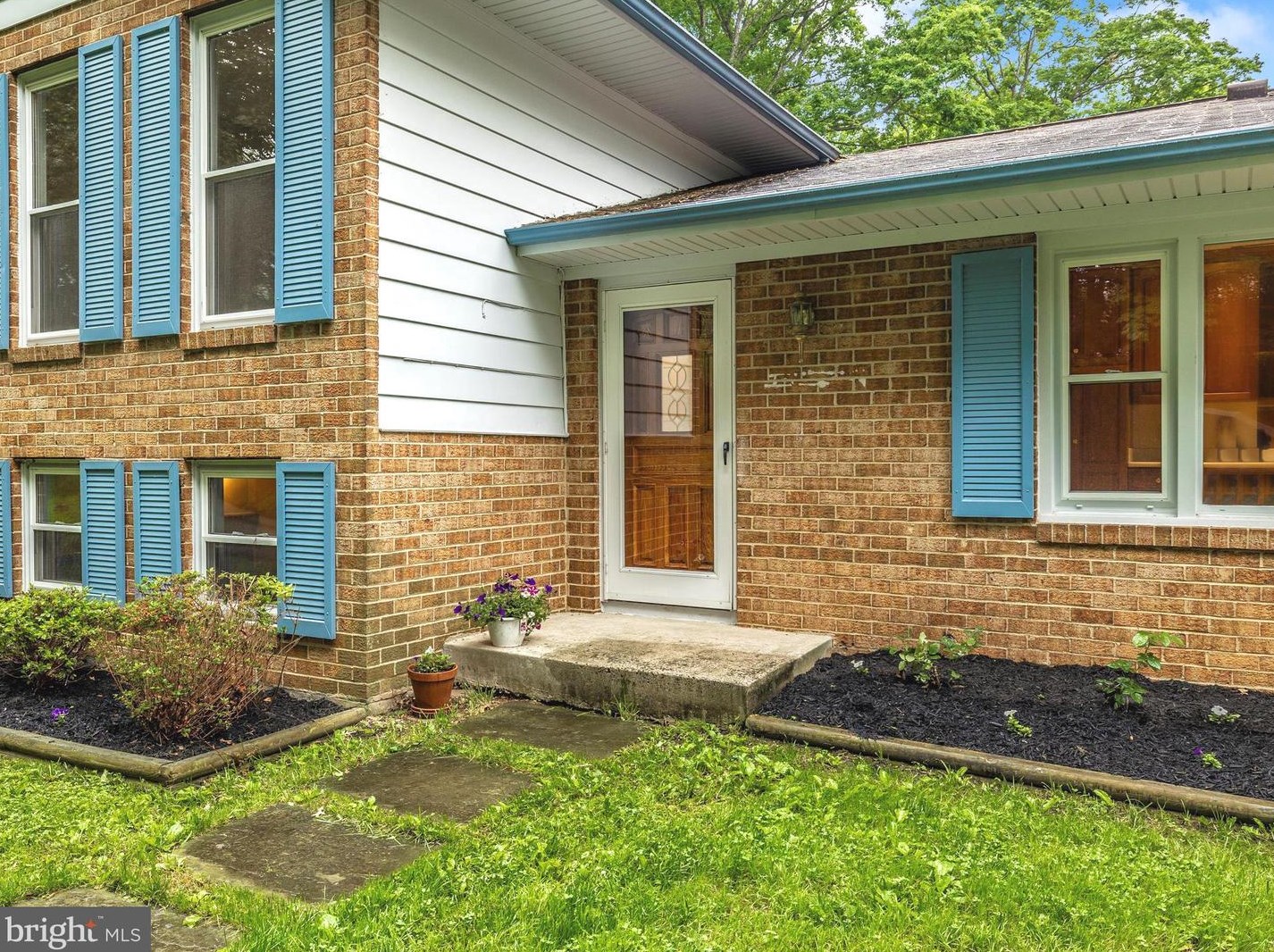 25104 Hickory Ridge Ln, Gaithersburg, MD 20882-3708