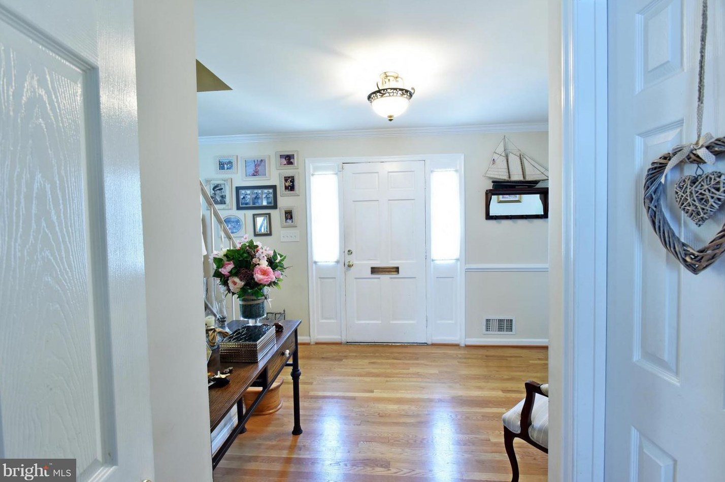 8702 Victory Ln, Rockville MD  20854-3642 exterior