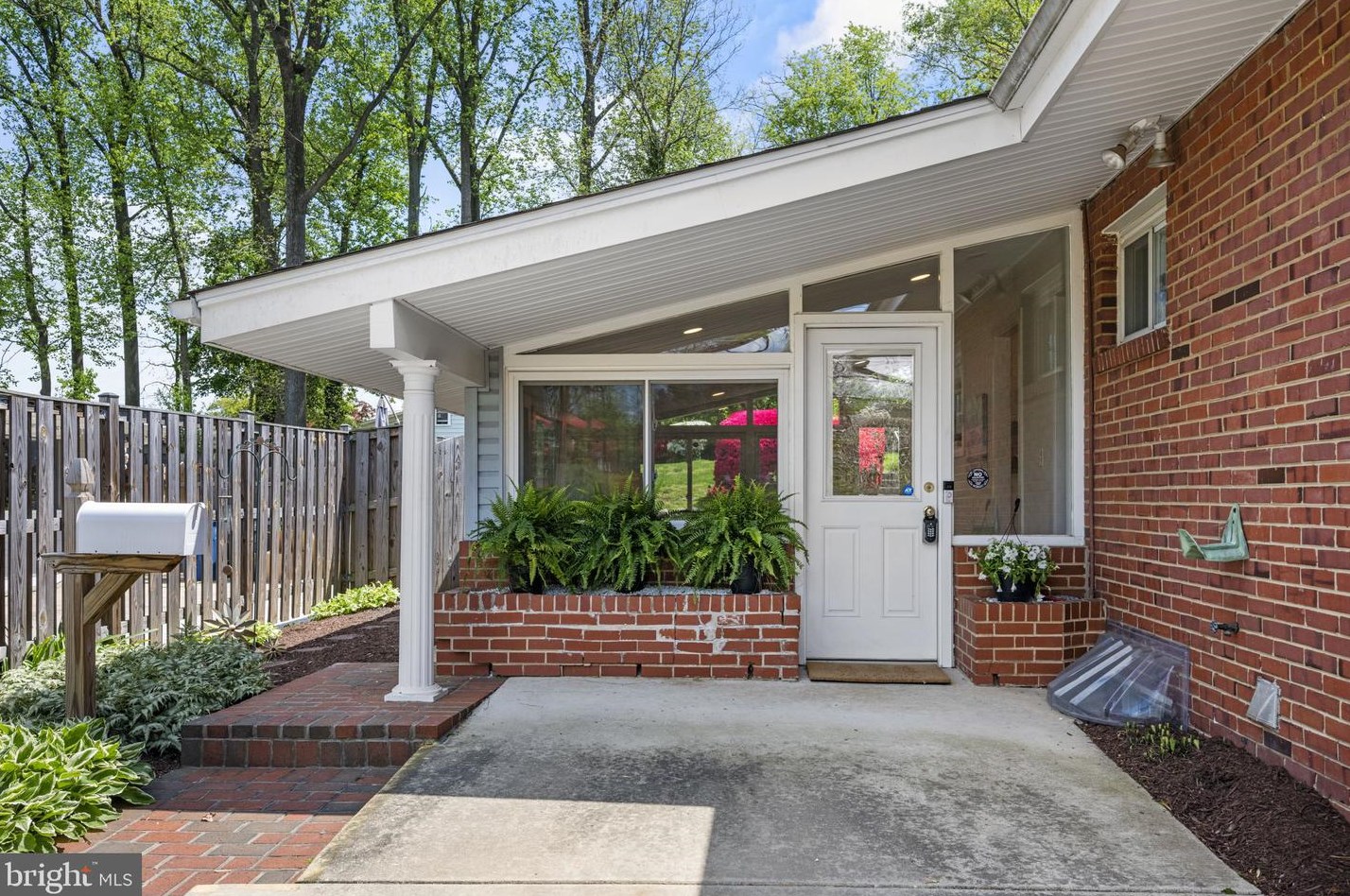 12019 Galena Rd, Rockville, MD 20852