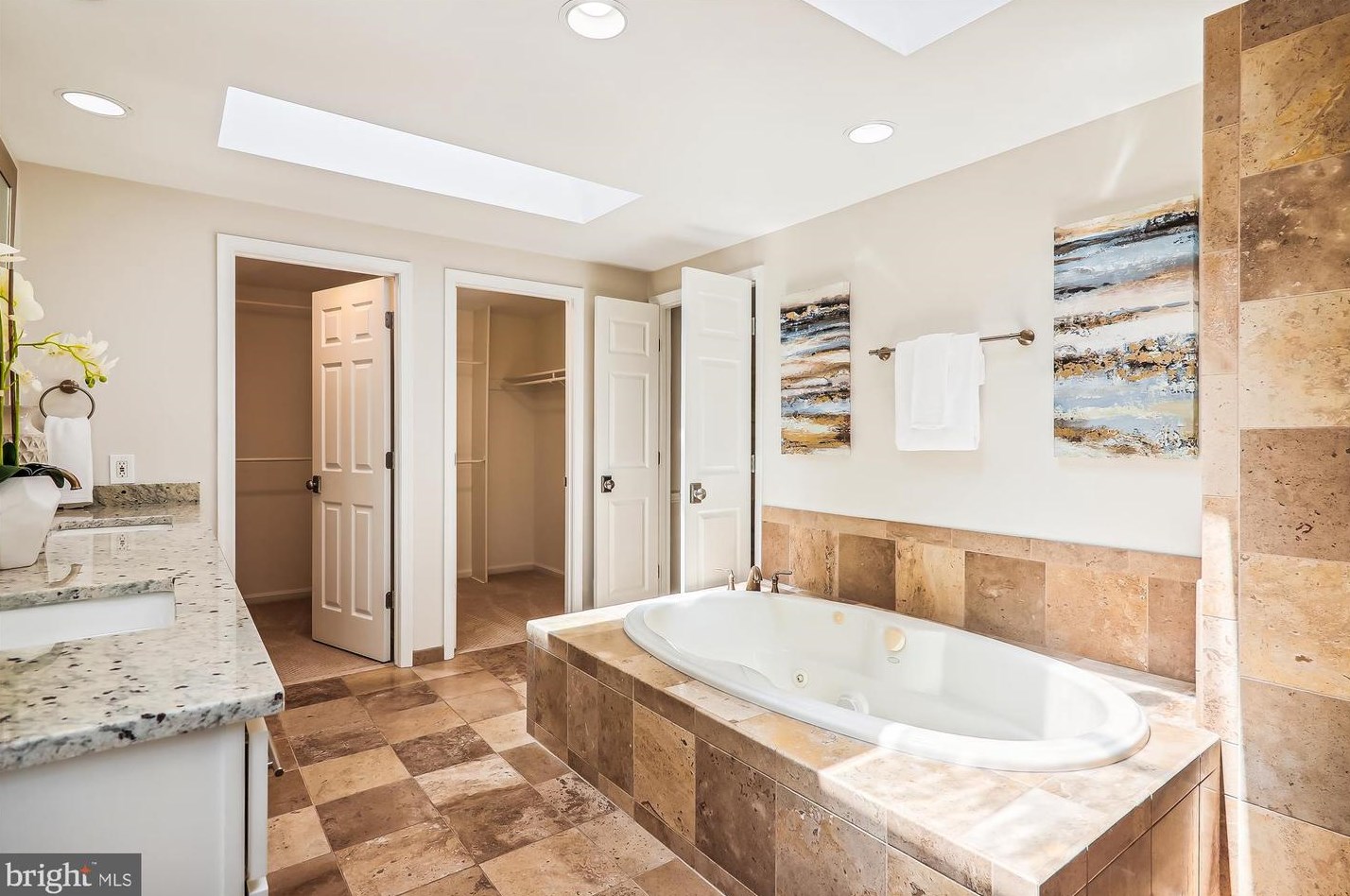 12632 Falconbridge Dr, Gaithersburg MD 20878-3430 exterior