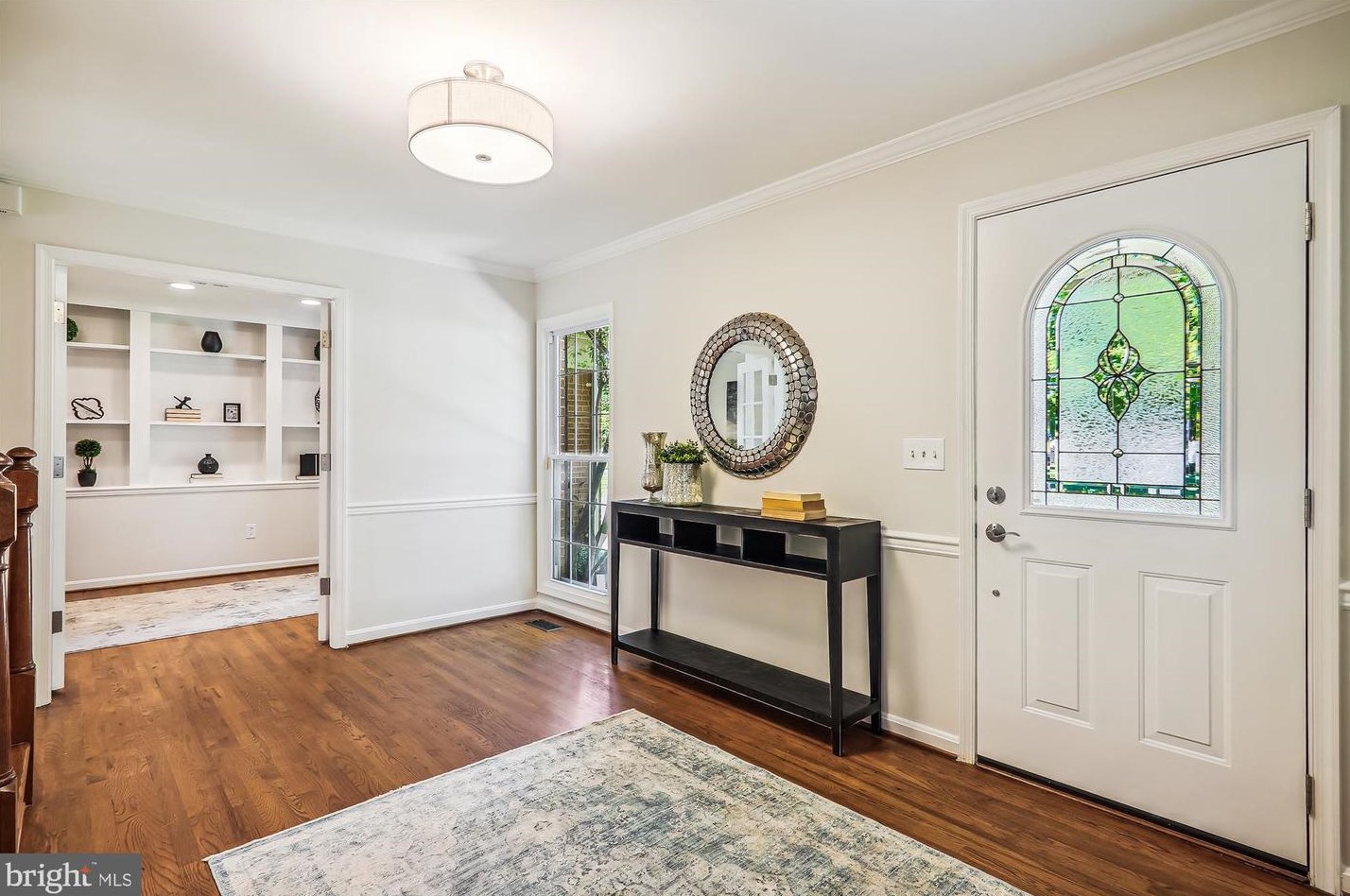 12632 Falconbridge Dr, Gaithersburg MD 20878-3430 exterior