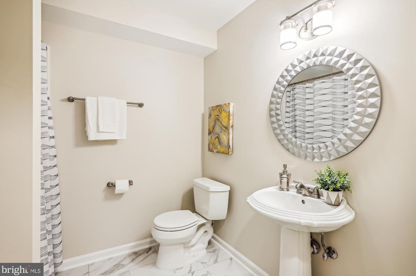 12632 Falconbridge Dr, Gaithersburg MD 20878-3430 exterior