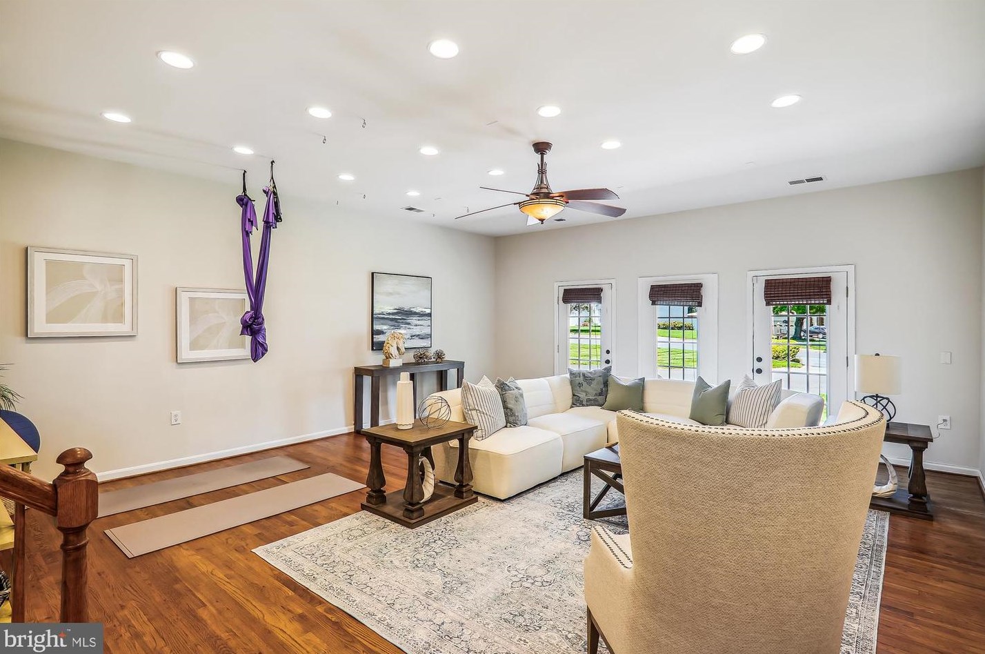 12632 Falconbridge Dr, Gaithersburg MD 20878-3430 exterior