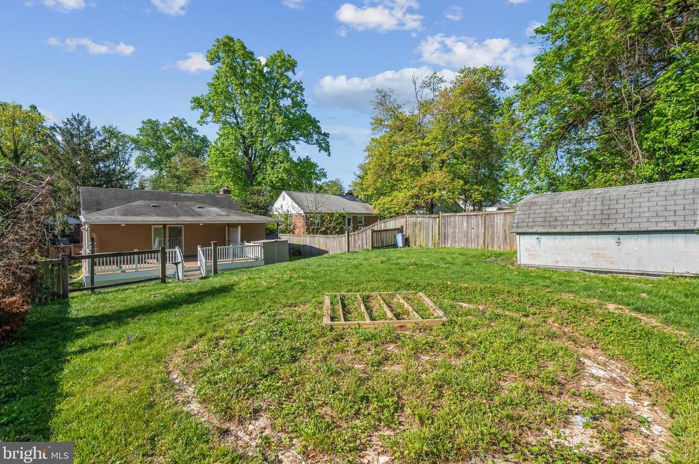 1513 Windham Ln, Silver Spring MD  20902-3769 exterior