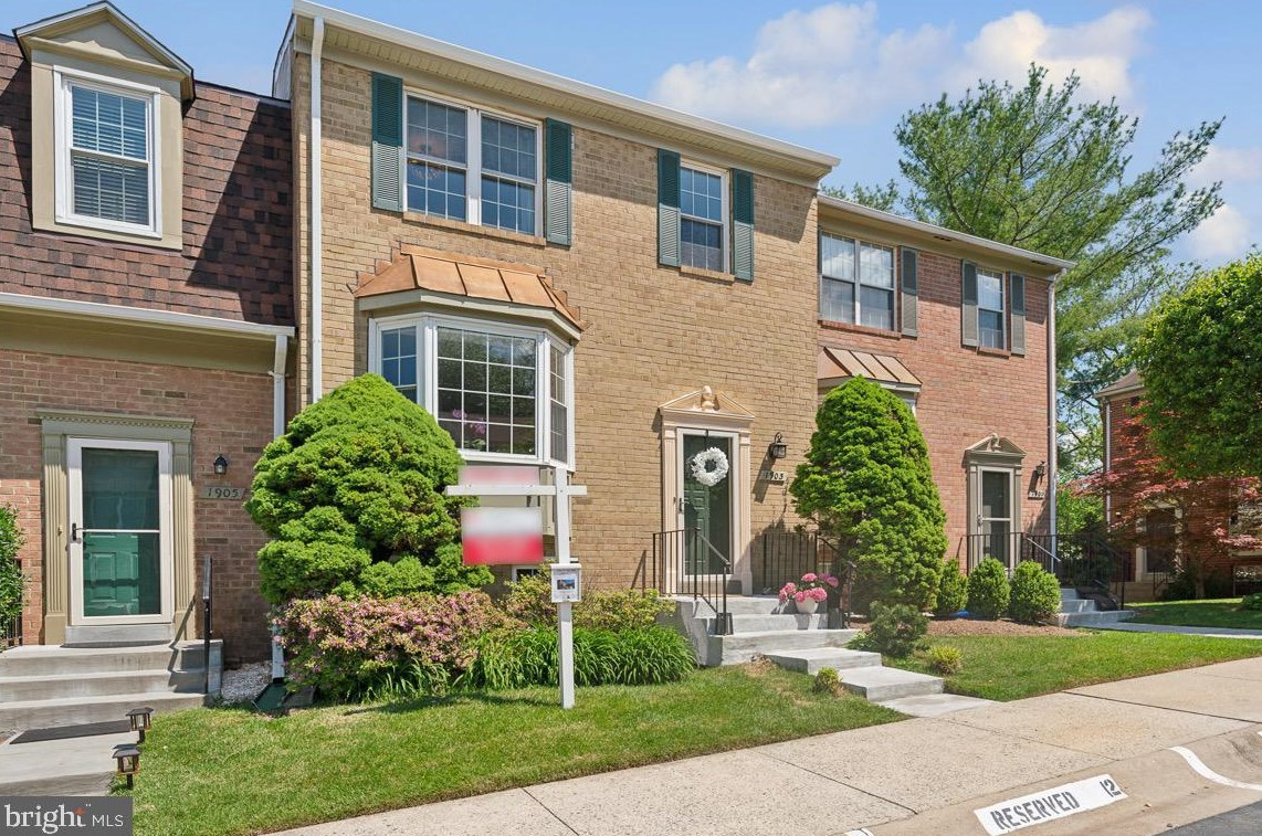 1903 Brightleaf Ct, Silver Spring, MD 20902-5806